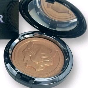 MAC X Black Panther Royal Challenge Extra Dim Skinfinish Limited Edition NIB